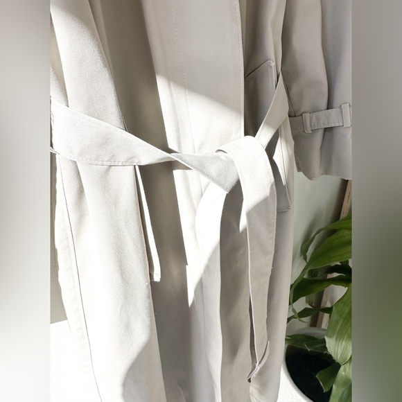 Vintage - Lodon Fog Maincoats - Belted Trench Coat - Tan Size: 10p - Picture 9 of 11